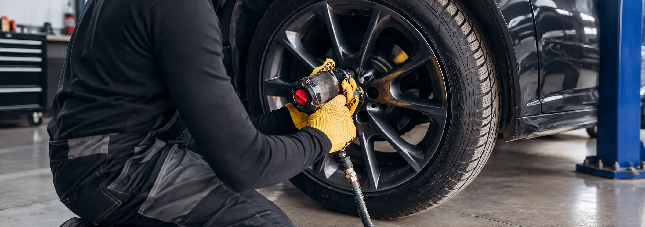 Old Orchard Nissan tire service in Skokie, IL