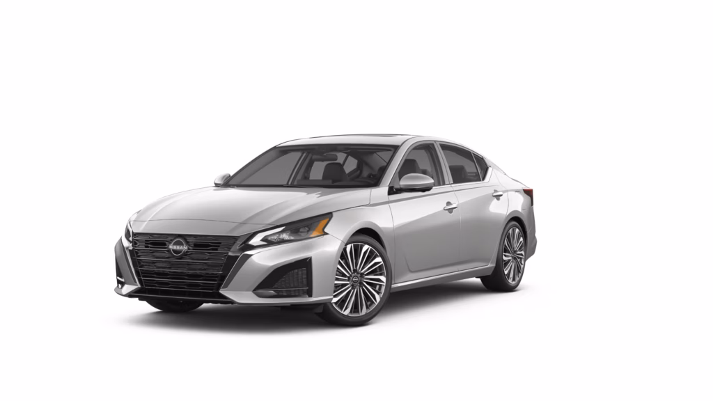 Silver Nissan Altima SL Sedan with Multi Spoke Alloy Wheels Silver Nissan Altima SL sedan
