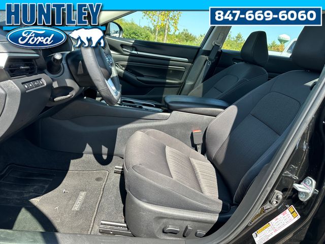 2022 Nissan Altima 2.5 SV Sedan