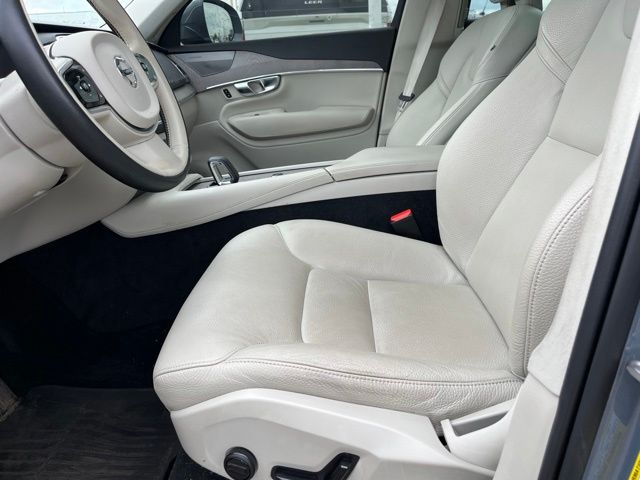 2023 Volvo XC90 B6 Plus 6-Seater SUV