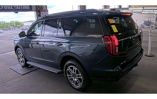 2025 Ford Expedition Active SUV