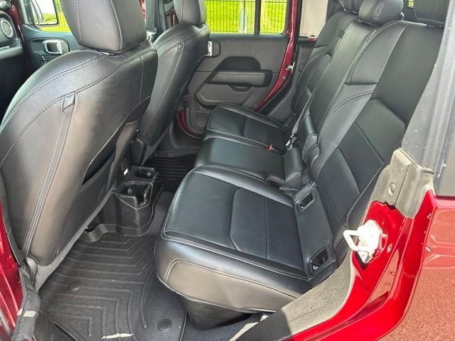 2021 Jeep Gladiator Overland Truck Crew Cab