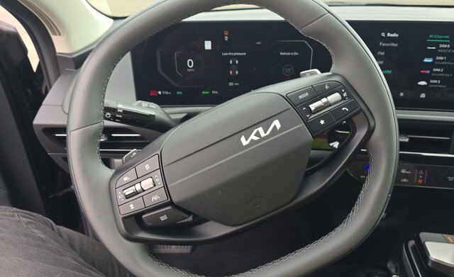 2025 Kia EV6 Light SUV