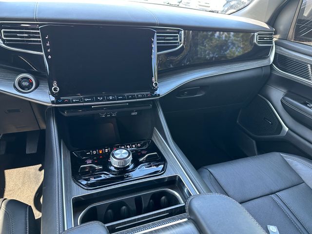2023 Jeep Wagoneer Series III SUV