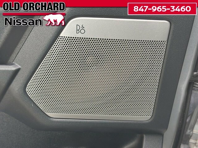 2023 Ford F-150 Lightning Lariat Truck SuperCrew Cab