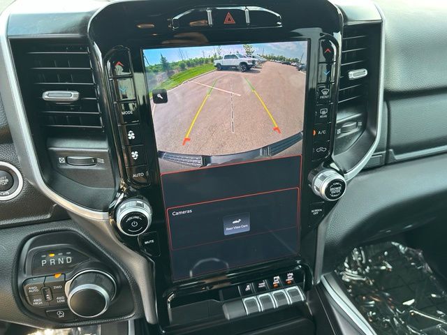 2023 Ram 1500 Big Horn/Lone Star Truck Crew Cab