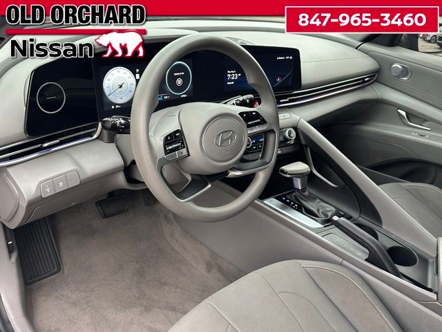 2024 Hyundai Elantra SEL Sedan