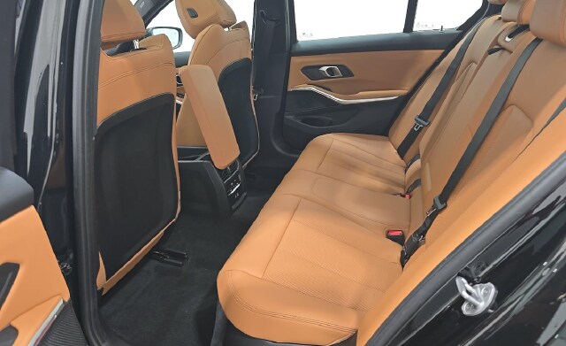 2025 BMW 330i 330i xDrive Sedan