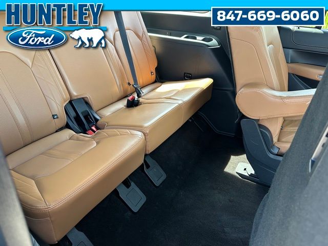 2022 Ford Expedition Max Platinum SUV