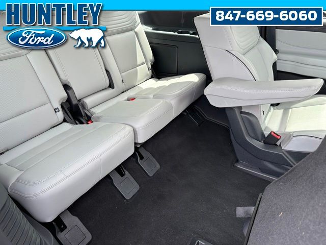 2025 Ford Expedition Platinum SUV