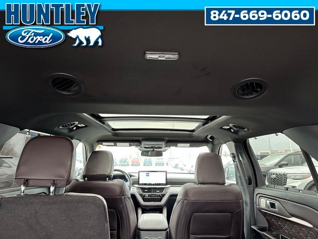 2025 Ford Explorer Platinum SUV