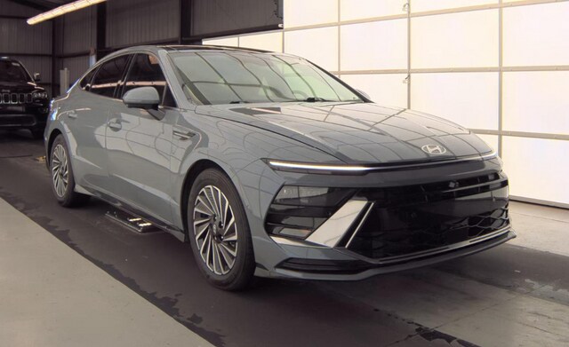 2024 Hyundai Sonata Hybrid Limited Sedan