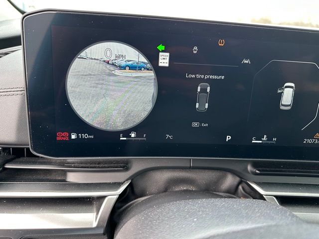 2025 Kia Carnival SX Van Passenger Van
