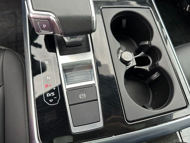 2025 Audi Q7 55 Premium Plus SUV