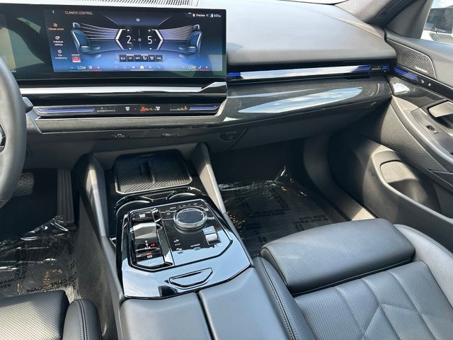 2025 BMW 530i 530i xDrive Sedan