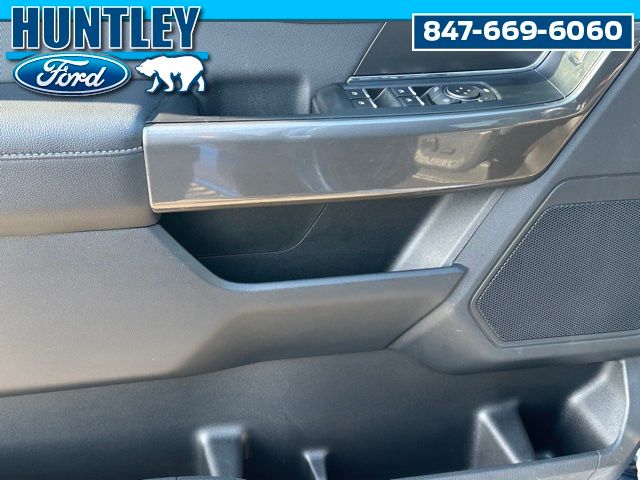 2022 Ford F-150 XLT Truck SuperCrew Cab