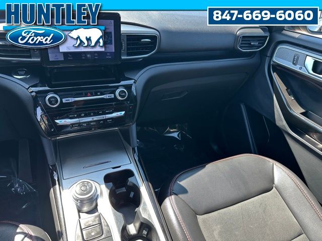 2022 Ford Explorer ST-Line SUV