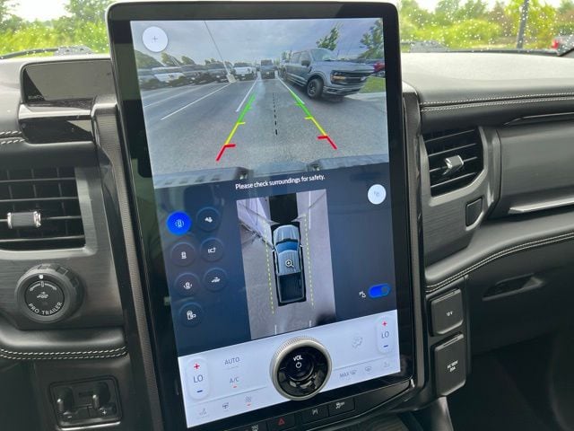 2024 Ford F-150 Lightning Platinum Truck SuperCrew Cab