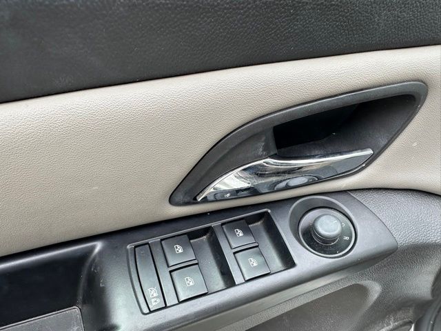 2014 Chevrolet Cruze LS Sedan