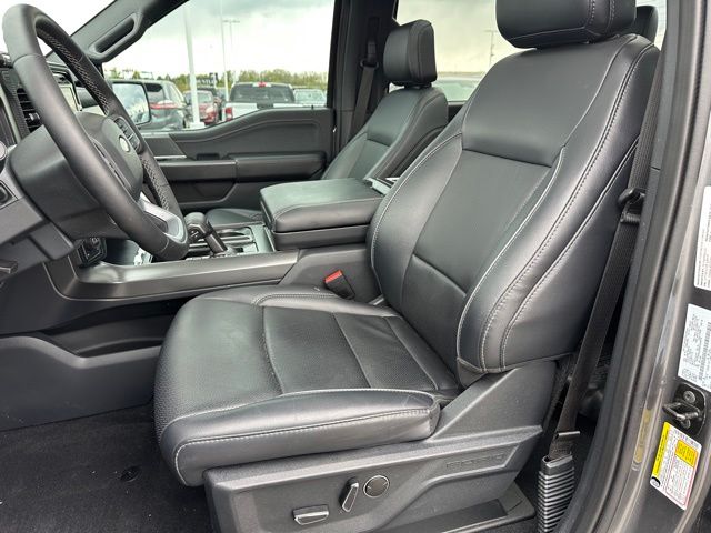 2025 Ford F-150 Lariat Truck SuperCrew Cab