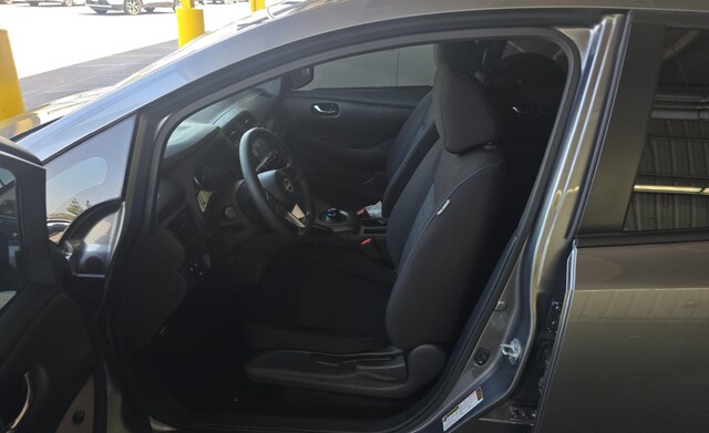2023 Nissan LEAF S Hatchback