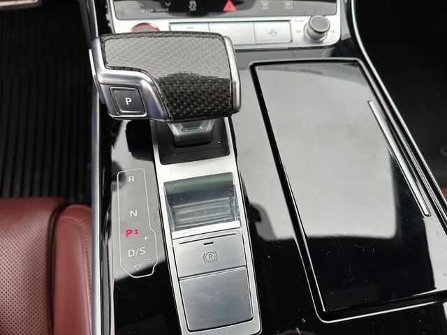 2021 Audi S8 4.0T Sedan