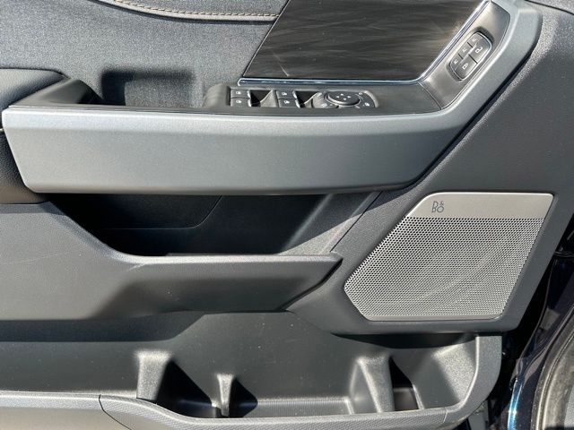 2024 Ford F-150 Lightning Lariat Truck SuperCrew Cab