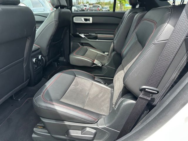 2023 Ford Explorer ST-Line SUV