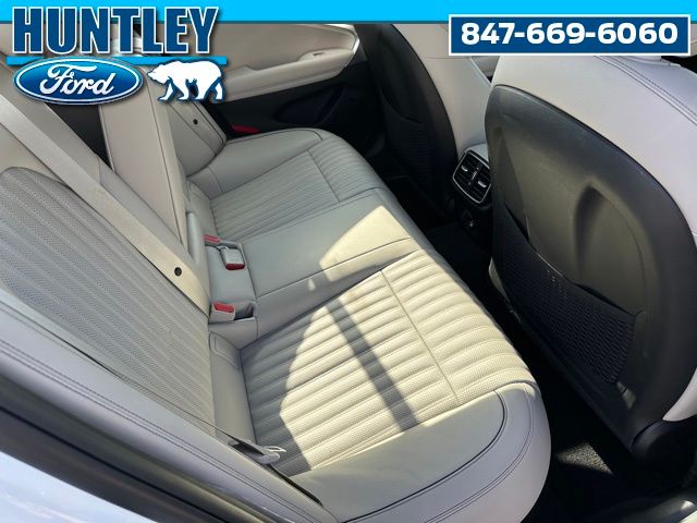 2023 Genesis G70 2.0T Sedan