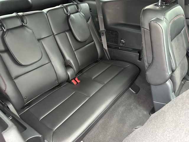2024 Ford Explorer ST-Line SUV