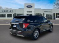 2023 Ford Explorer XLT SUV