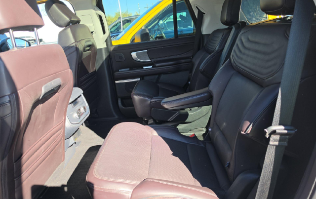2025 Ford Expedition Platinum SUV