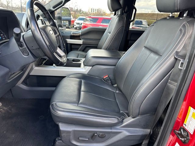 2022 Ford F-350 Lariat Truck Crew Cab