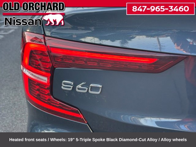2024 Volvo S60 B5 Core Dark Theme Sedan
