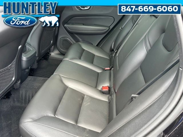 2025 Volvo XC60 B5 Core SUV