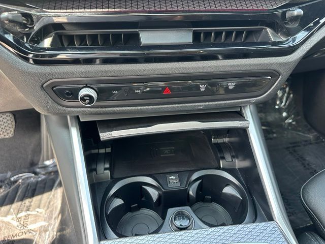 2025 BMW 330i 330i xDrive Sedan