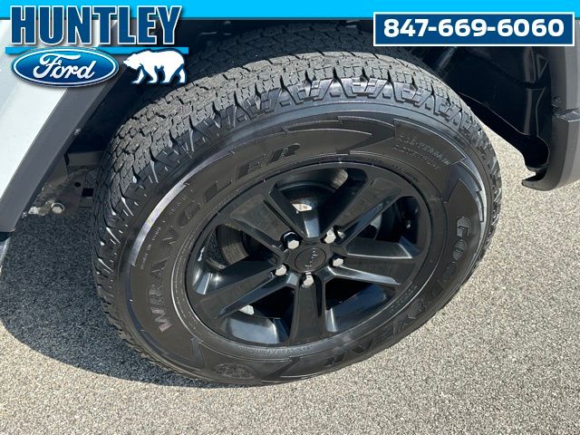 2021 Jeep Wrangler Unlimited Sahara Altitude SUV