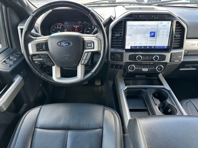 2022 Ford F-350 Lariat Truck Crew Cab