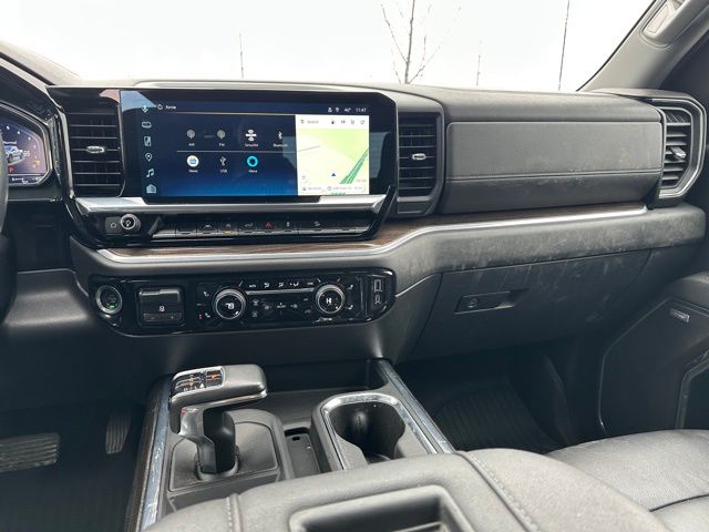 2022 Chevrolet Silverado 1500 LT Trail Boss Truck Crew Cab