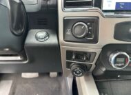 2022 Ford F-250 Lariat Truck Crew Cab