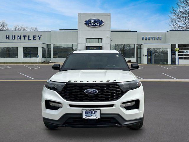 2023 Ford Explorer ST-Line SUV