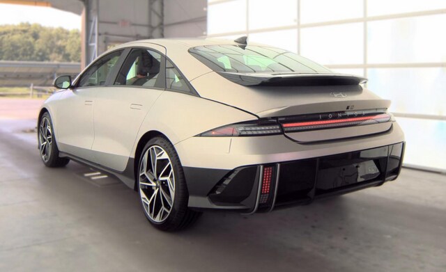 2023 Hyundai IONIQ 6 SEL Sedan