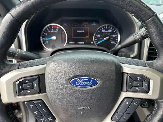 2022 Ford F-250 Lariat Truck Crew Cab