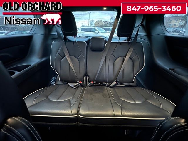 2026 Chrysler Pacifica Limited Van Passenger Van