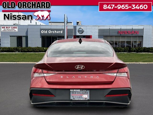 2024 Hyundai Elantra SEL Sedan