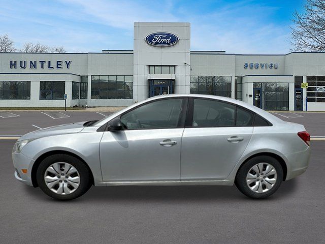 2014 Chevrolet Cruze LS Sedan