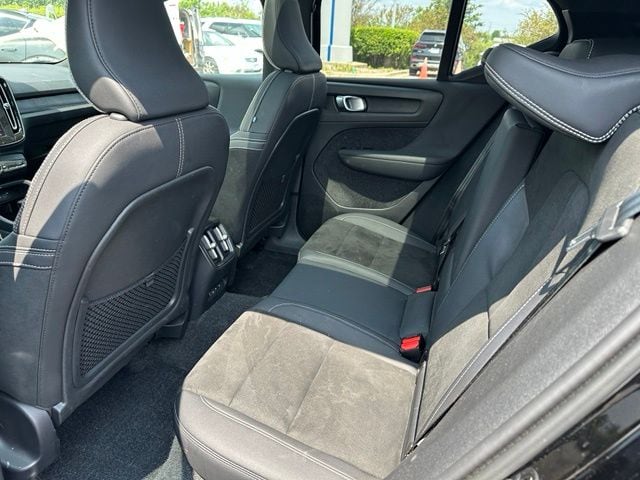 2023 Volvo XC40 Recharge Pure Electric Ultimate SUV