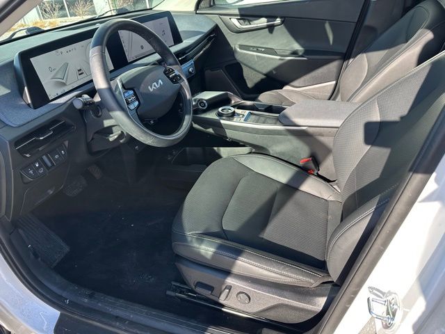 2024 Kia EV6 Wind SUV
