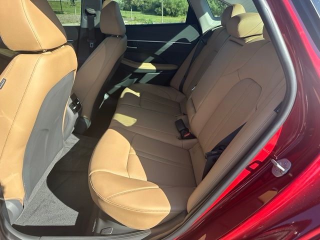2025 Hyundai Sonata Hybrid Limited Sedan