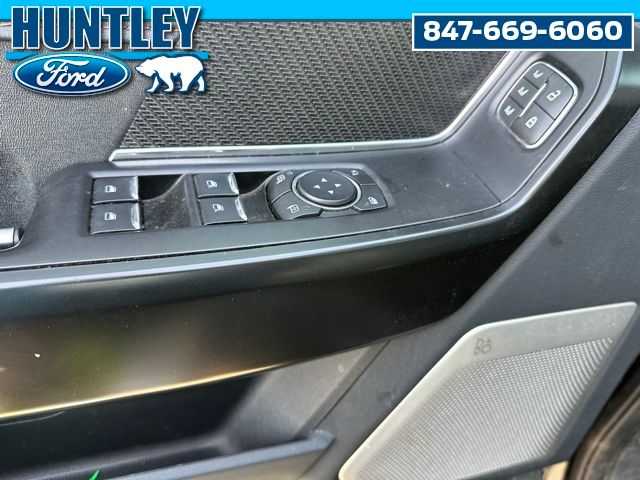 2022 Ford F-150 Raptor Truck SuperCrew Cab